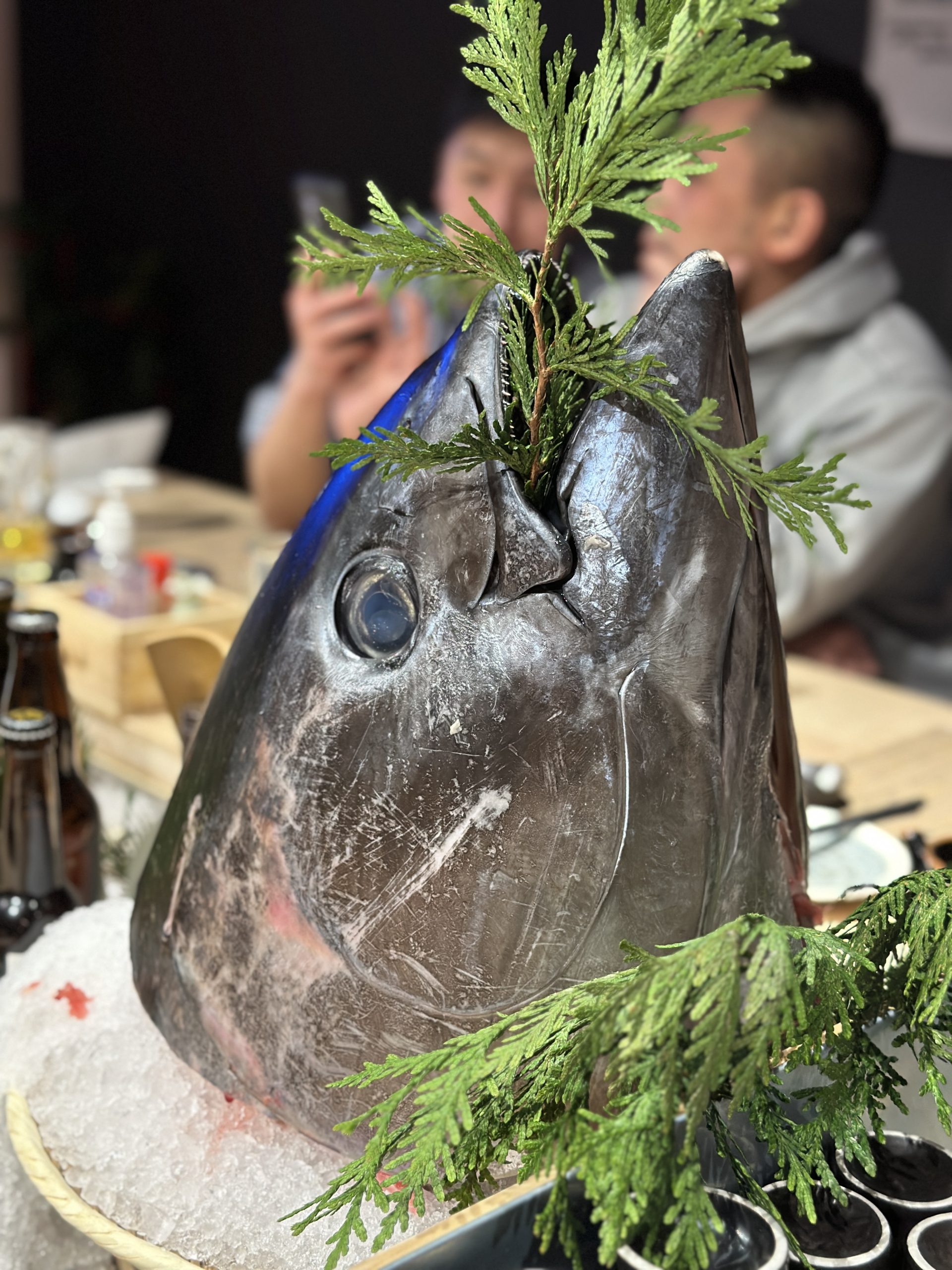 Roppongi chef prepping fresh fish